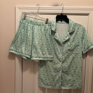 NWOT Mint Green Bunny Print Women's Pajama Set
